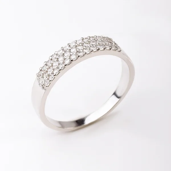Кольцо из серебра с фианитами — арт. 000-333099