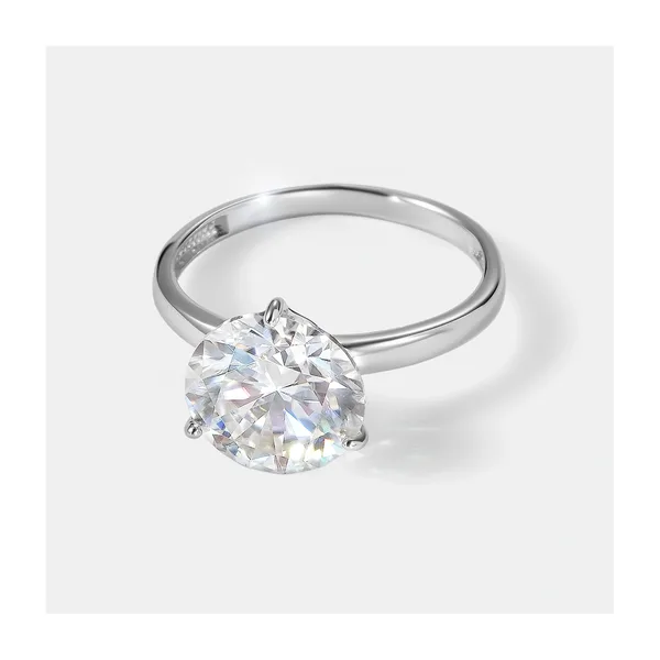 Серебряное кольцо с муассанитом — арт. 10323-000501