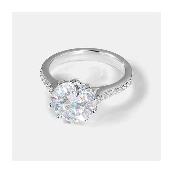 Серебряное кольцо с муассанитами — арт. 10323-000463