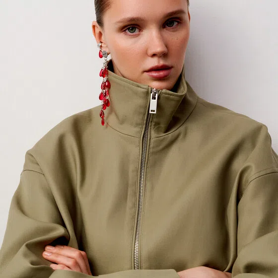 Моносерьга с каффом из стали со стеклянными подвесками Red Teardrops TATI YORK Poison Drop — модель hz7btps — фото 3