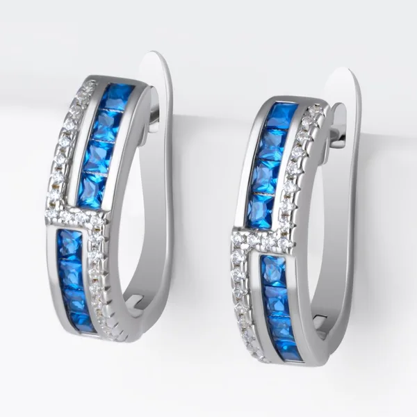 Серьги из серебра с шпинелью и фианитами — арт. 000-398261