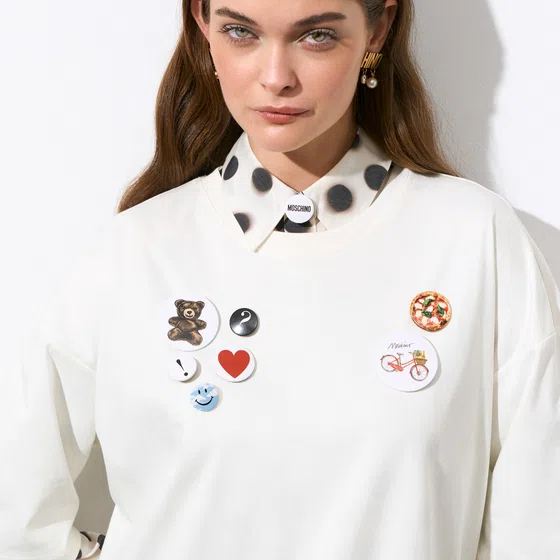 Брошь «Набор из 8 значков Moschino» Poison Drop — модель fk9vyrq — фото 4