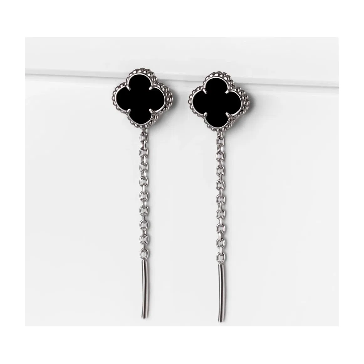 Серьги протяжки из серебра с ониксами
