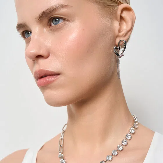 Серебристое колье-цепь с кристаллами Herald Percy Poison Drop — модель 1wmeswi — фото 2
