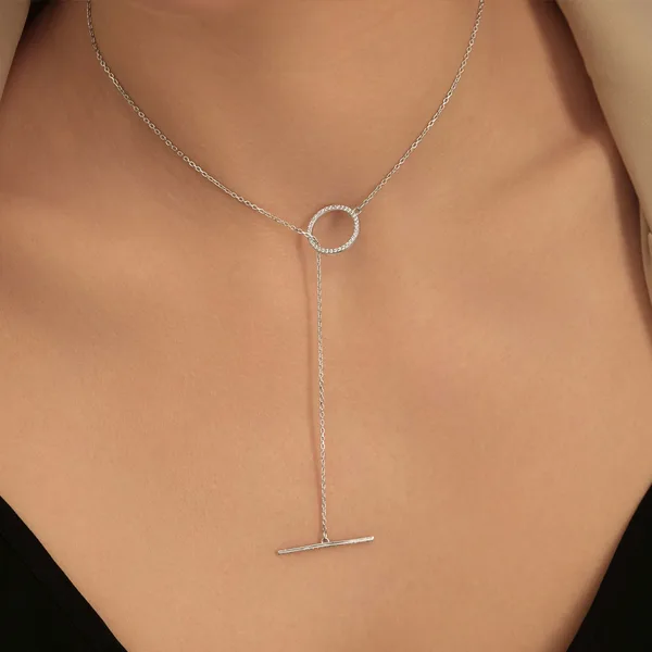 Серебряное колье с фианитами