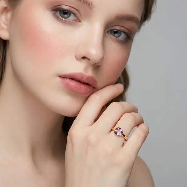 Серебряное кольцо с аметистом