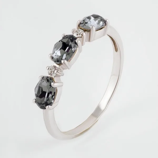 Кольцо из серебра с кристаллами swarovski и фианитами — арт. 000-368572