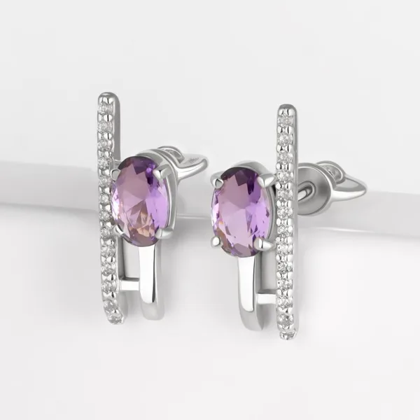 Серьги гвоздики из серебра с аметистами и фианитами — арт. 000-385722
