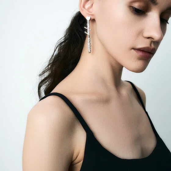 Асимметричные серьги MM6 Maison Margiela Poison Drop — модель 22zc86e — фото 2