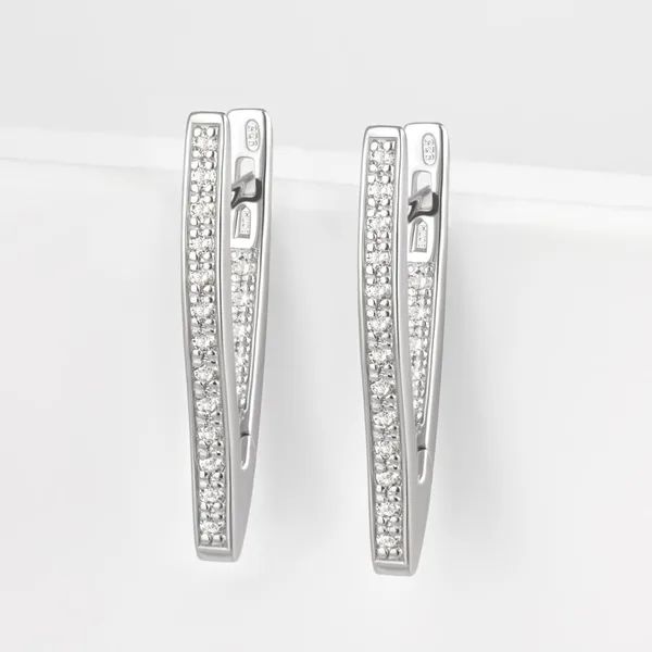 Серьги из серебра с фианитами — арт. 000-384541