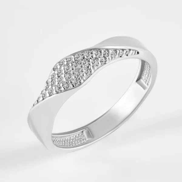 Кольцо из серебра с фианитами — арт. 000-366218