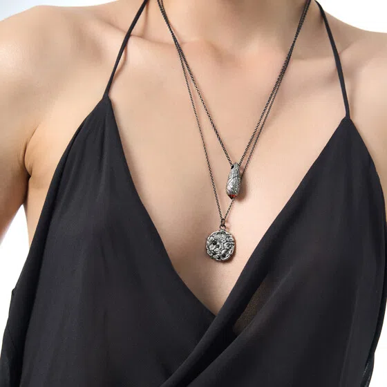 Подвеска из серебра FULL MOON FIANITE PENDANT SHE IS MONO Poison Drop — модель gusa9wt — фото 3