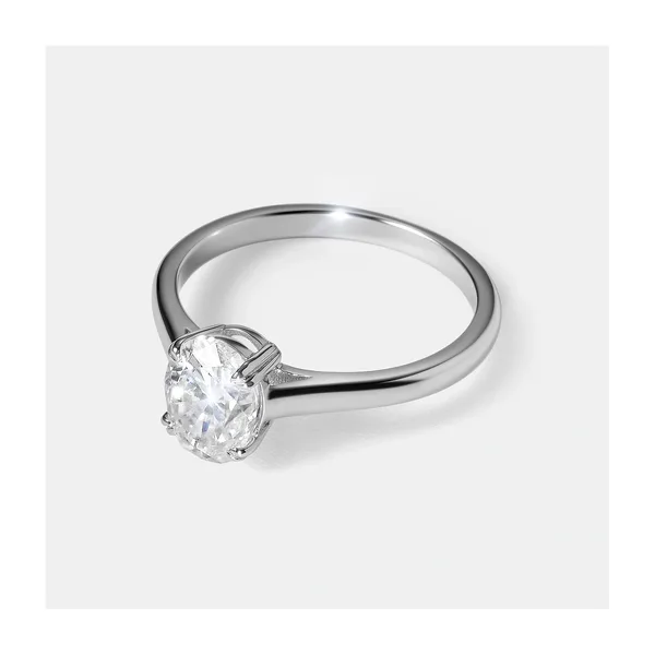 Серебряное кольцо с муассанитом — арт. 10323-000468