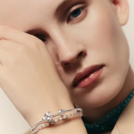 Серебристый браслет из кристаллов с сердцами Herald Percy Poison Drop — модель t14dy8g — фото 4