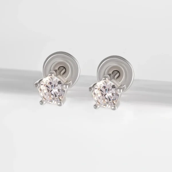 Серьги гвоздики из серебра с фианитами — арт. 000-358983