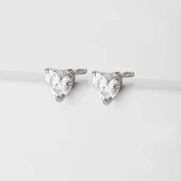 Серьги гвоздики из серебра с фианитами — арт. 000-367884
