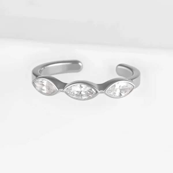 Серьги полупара из серебра с фианитами — арт. 000-395088