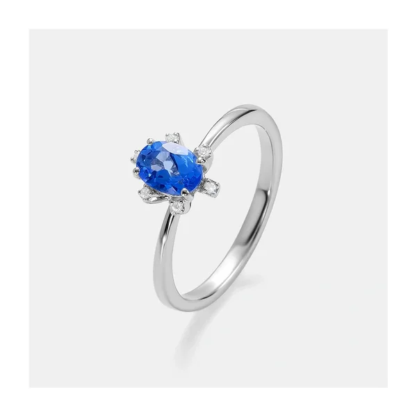 Серебряное кольцо с топазом Индиго