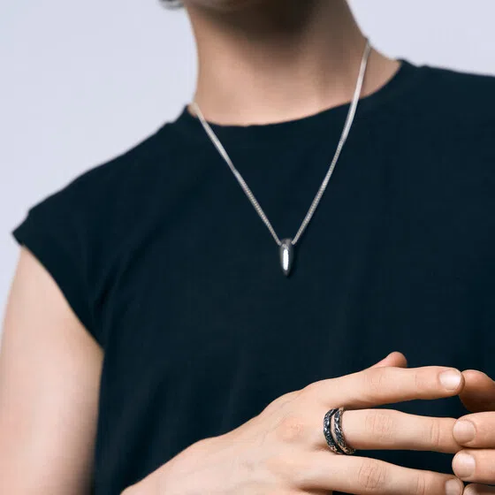 Двойное стальное кольцо с текстурой Hand Around Poison Drop — модель 5tfn6e6 — фото 2