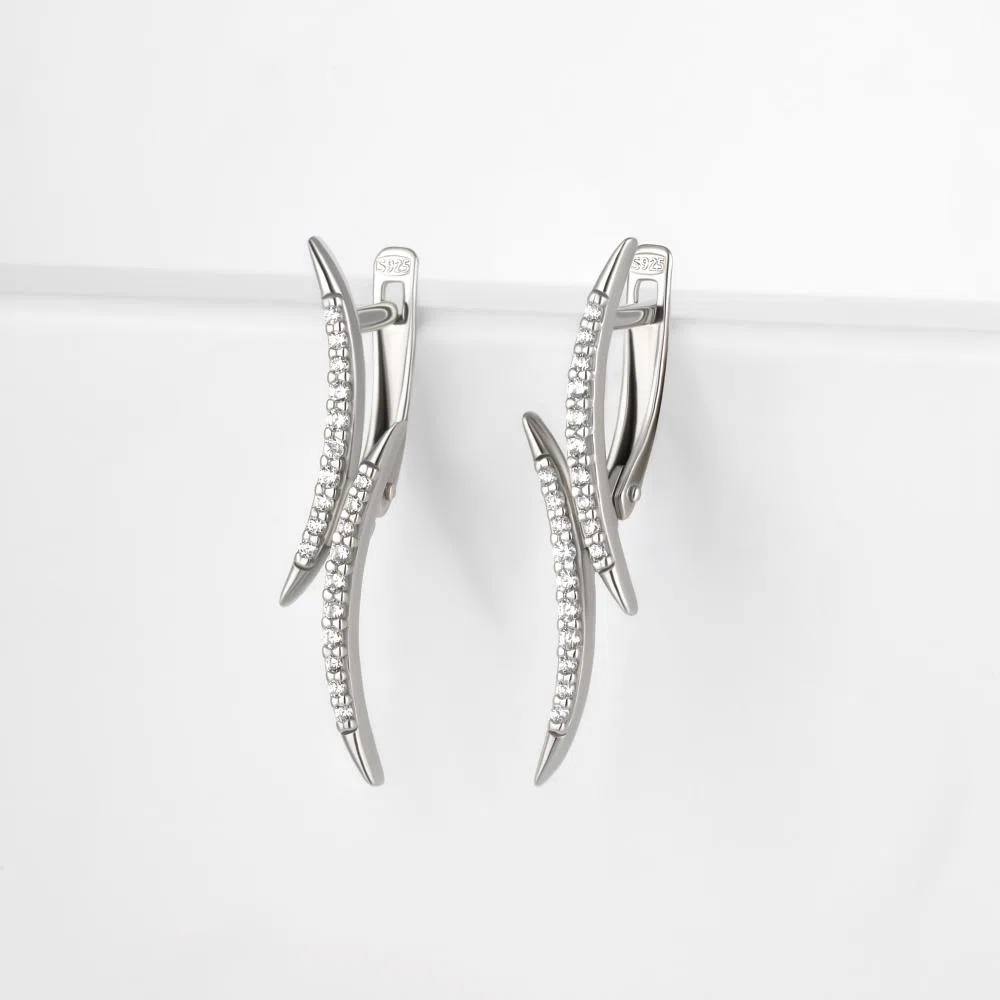 Серьги из серебра с фианитами