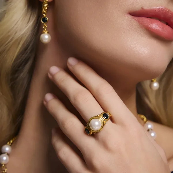 Позолоченное Кольцо из латуни с фианитами CLASSICO — модель zps2x2r