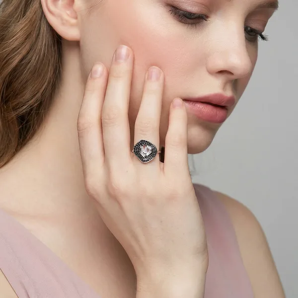 Серебряное кольцо со шпинелью — арт. 10322-004738
