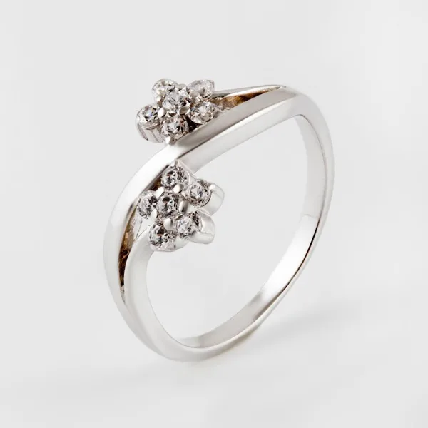 Кольцо из серебра с фианитами — арт. 000-151526
