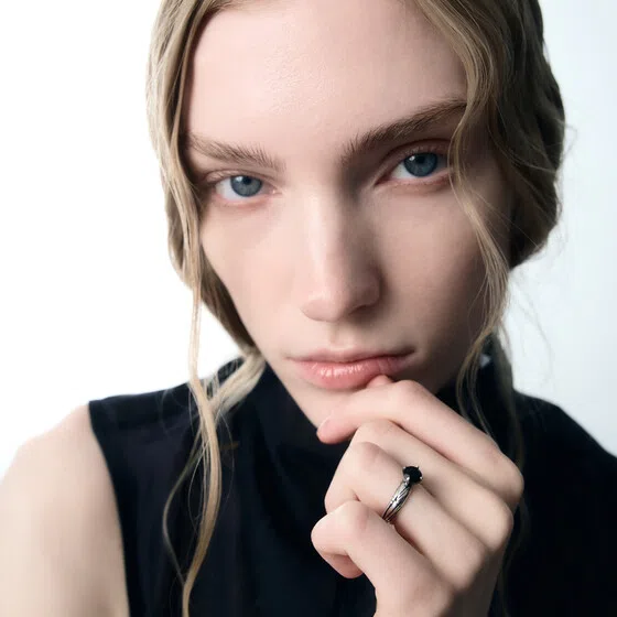 Кольцо из серебра с шпинелью LOYALTY SPINEL RING SHE IS MONO Poison Drop — модель 1j7vru4 — фото 3