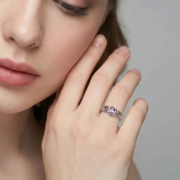Серебряное кольцо с аметистом — арт. 10322-004373