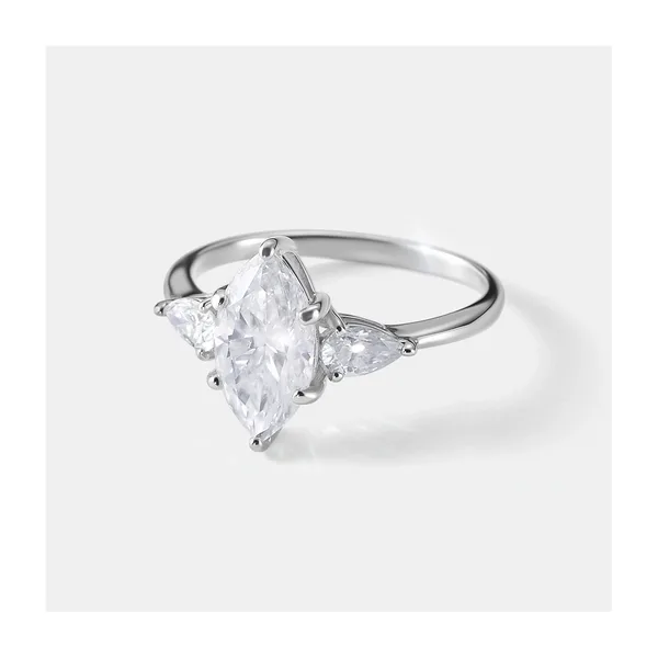 Серебряное кольцо с муассанитами — арт. 10323-000364