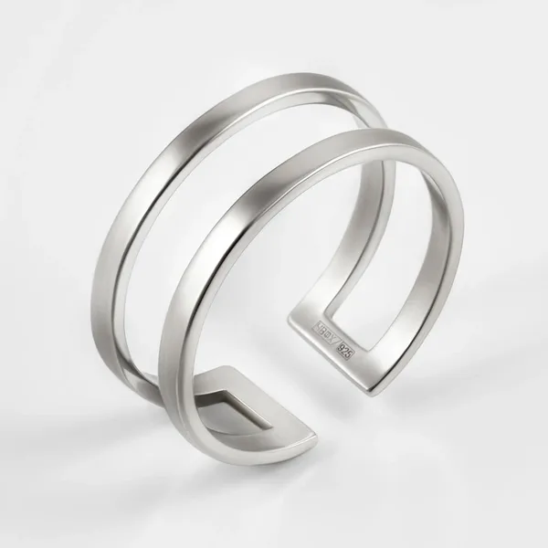 Кольцо из серебра 925 пробы — арт. 000-358920