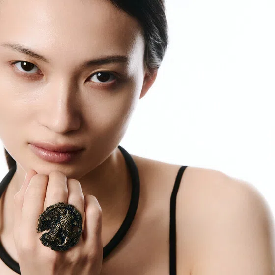 Кольцо из бронзы из коллекции «Вековая пыль. Византийская история» OLESYA KOMINEK Jewelry Poison Drop — модель z0ag6yq — фото 2