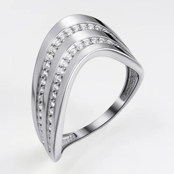 Кольцо из серебра с фианитами — арт. 000-399218