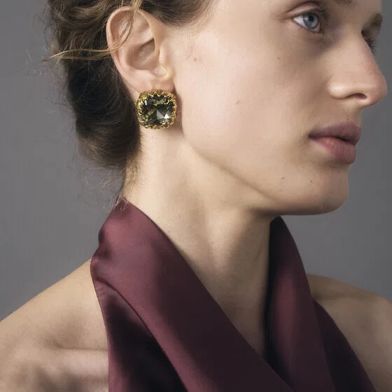 Золотистые серьги с серым кристаллом ROCOCO Poison Drop — модель chcd03t — фото 2