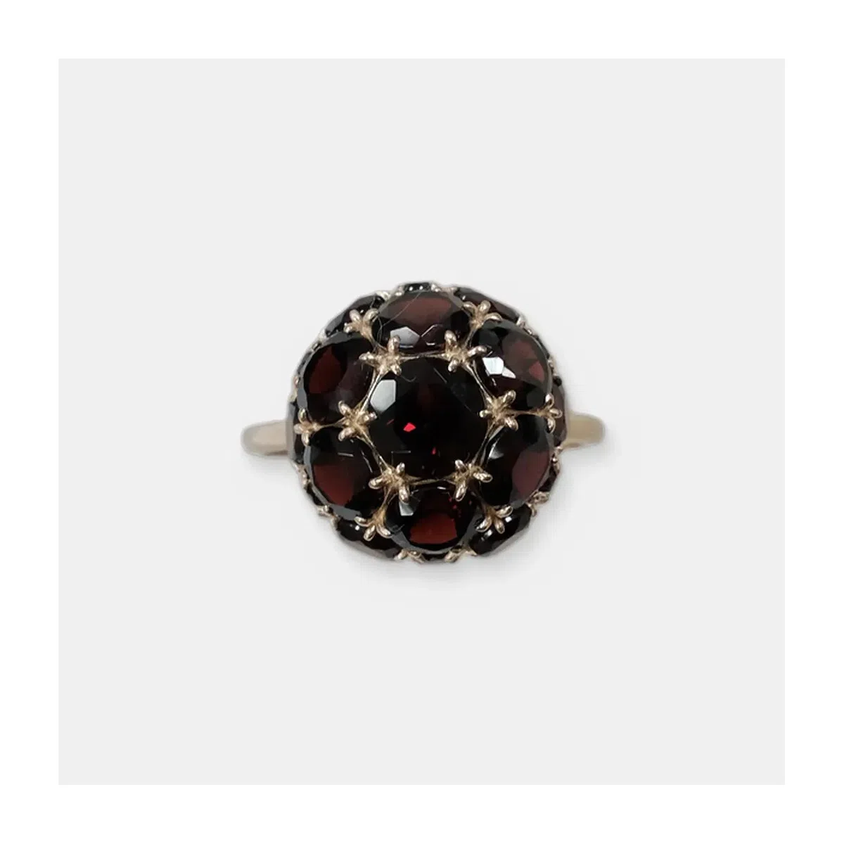 Серебряное кольцо с гранатами UVI, арт. 10322-005584, 3,3 г, 6,73 карата