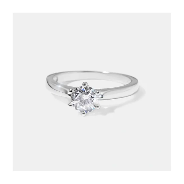 Серебряное кольцо с кубическим цирконием — арт. 10323-000185