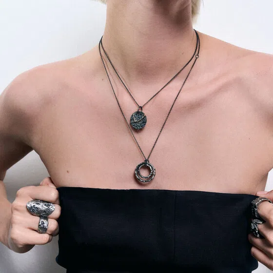 Кольцо из черненого серебра c бриллиантами Surrender Kintsugi Jewelry Poison Drop — модель c0y38cd — фото 2
