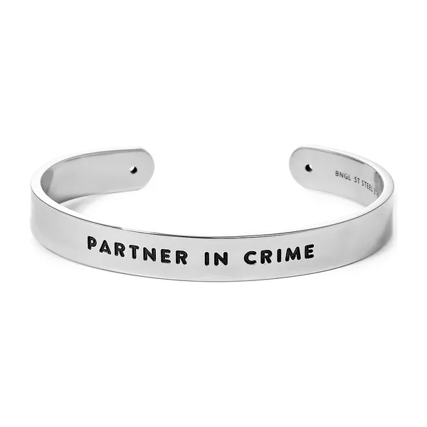 Широкий браслет Partner in crime — модель eq3juc2